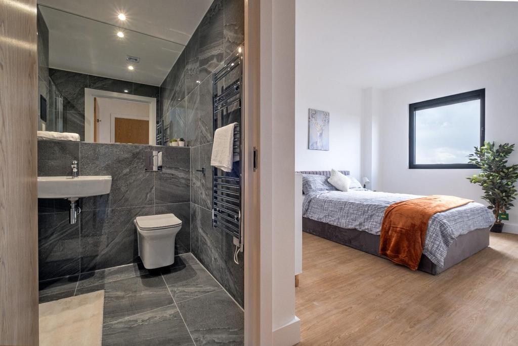 Apartment in Newcastle Upon Tyne - More