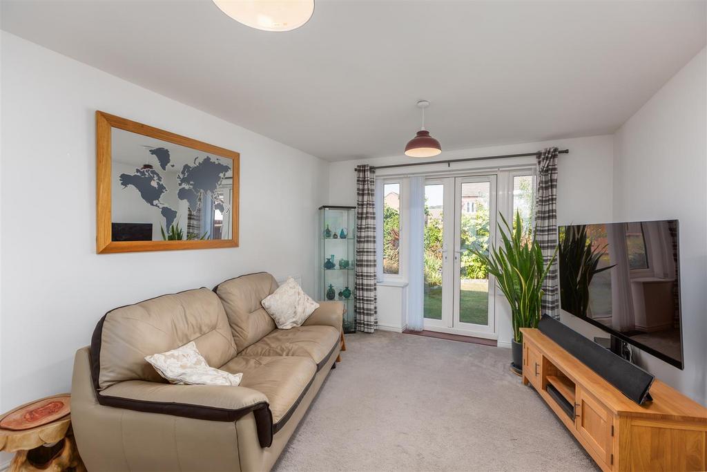 House in Llanelli - View 3