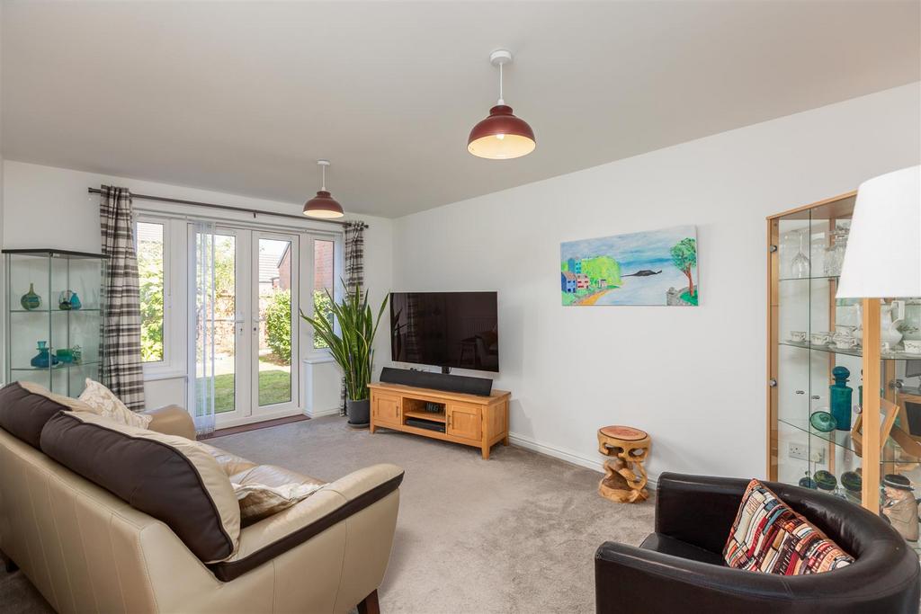 House in Llanelli - View 4