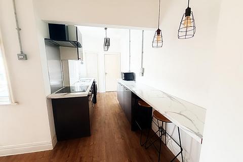 3 bedroom flat for sale, Holly Avenue, Wallsend