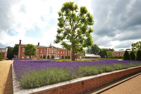 2 bedroom flat to rent, Peninsula Square, Hampshire SO23