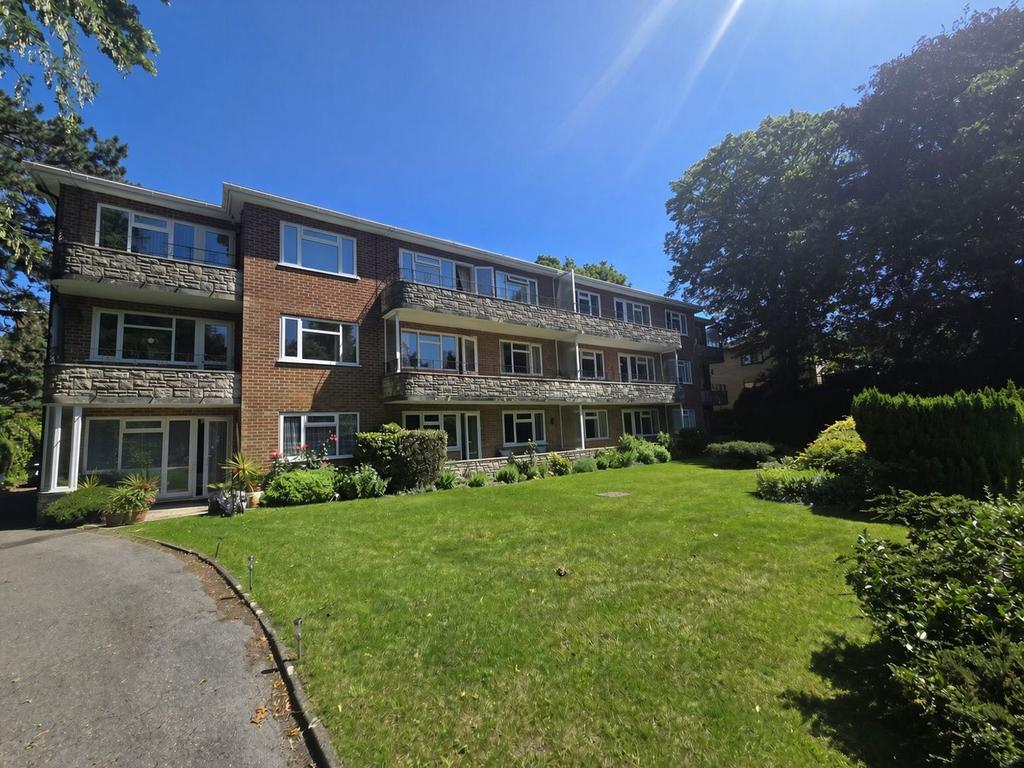 Apartment in WESTBOURNE