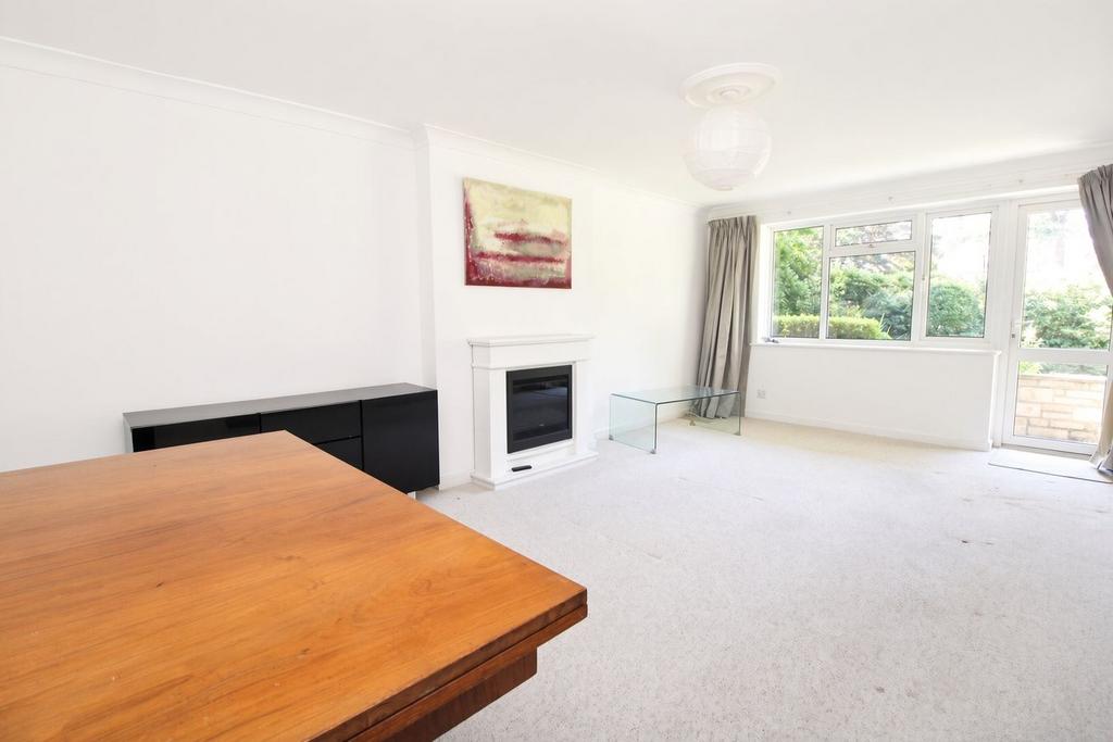 Apartment in WESTBOURNE - View 4