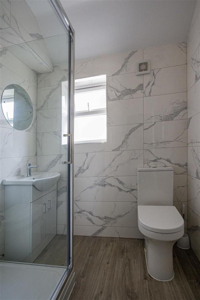 Apartment in Cardiff, Maindy, Cathays - More