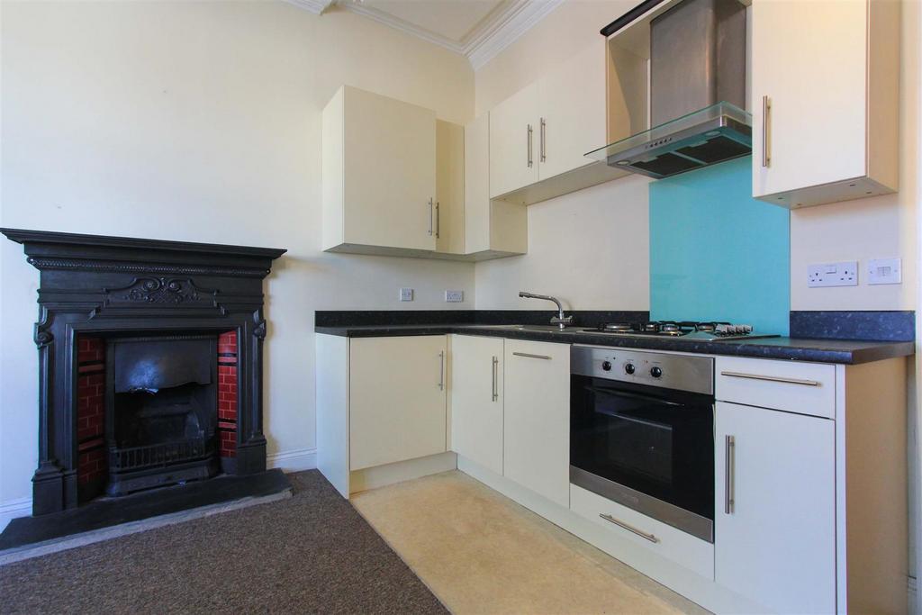 Apartment in Cardiff, Plasnewydd, Roath - View 3