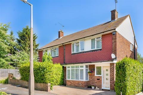 3 bedroom semi-detached house for sale, Wimborne Close, Buckhurst Hill