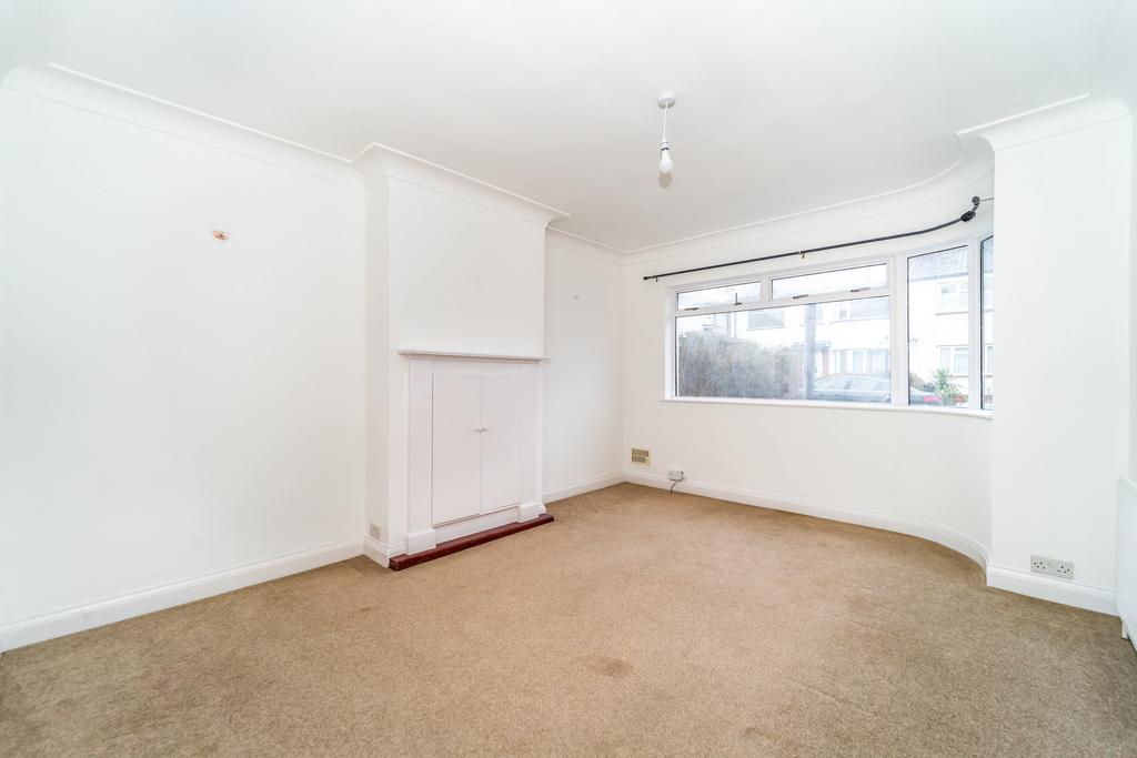 Apartment in Isleworth - More
