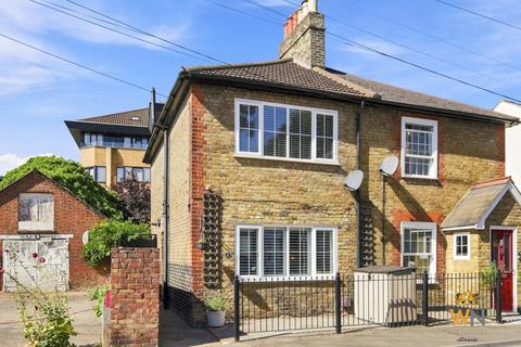 Alfred Road, Brentwood CM14