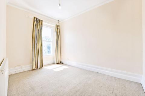 1 bedroom flat to rent, Clytha Square, Newport, NP20