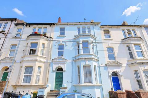 1 bedroom flat to rent, Clytha Square, Newport, NP20