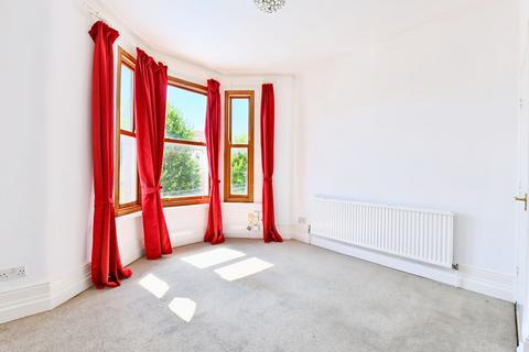 1 bedroom flat to rent, Clytha Square, Newport, NP20