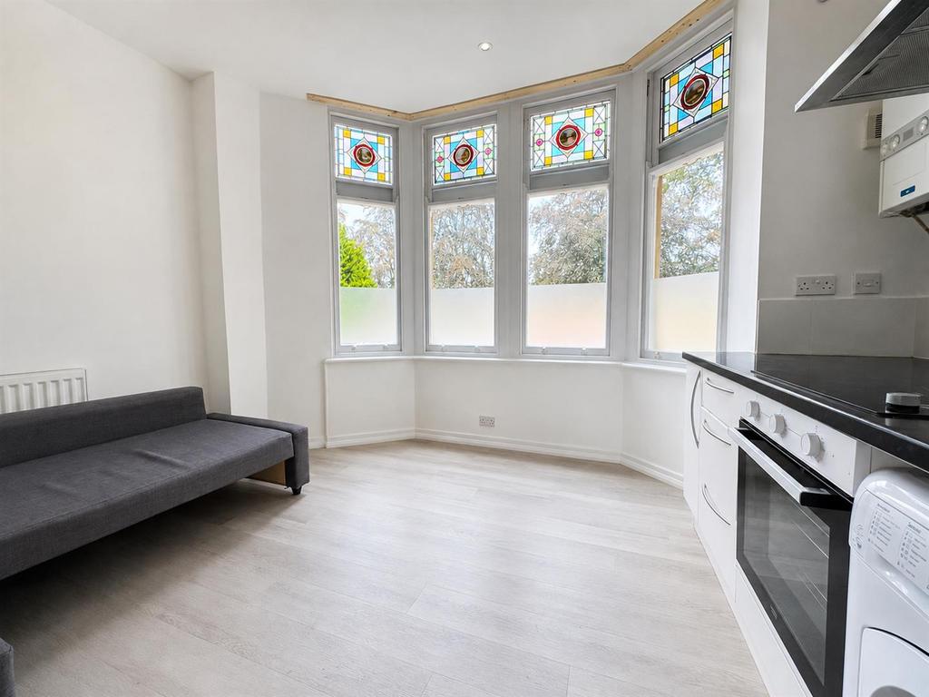 Apartment in Cardiff, Plasnewydd, Roath - View 5