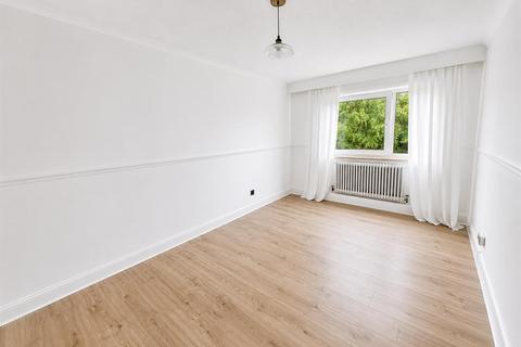 2 bedroom apartment for sale, Watermead, Tadworth