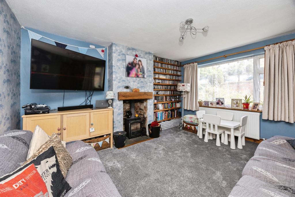 House in Ashford - View 2