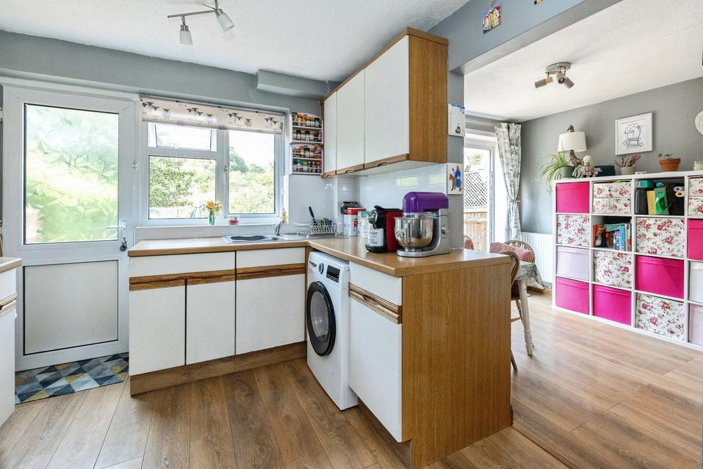 House in Ashford - More