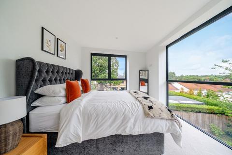2 bedroom apartment for sale, Martello Road South, Canford Cliffs, Poole, BH13