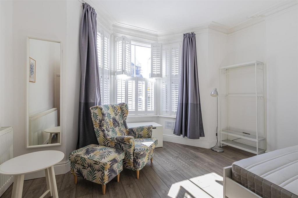 Apartment in Cardiff - View 2