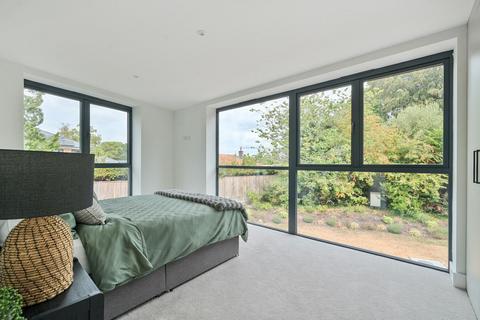 2 bedroom apartment for sale, Martello Road South, Canford Cliffs, Poole, BH13