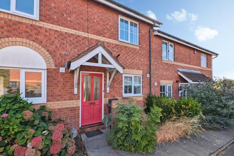 2 bedroom terraced house to rent, Fir Tree Close, Redditch B97 6JF