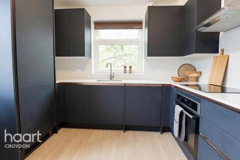 2 bedroom flat to rent, Warham Road, SOUTH CROYDON