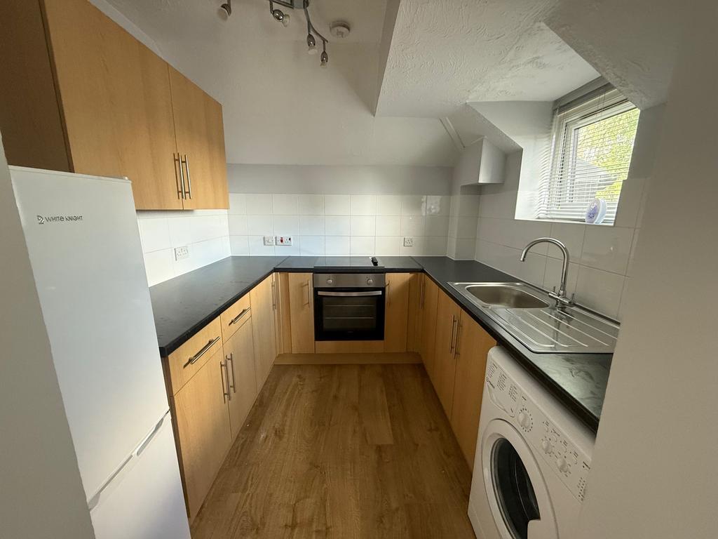 Apartment in Bristol, Little Stoke - View 2