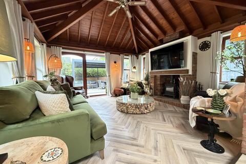 3 bedroom detached bungalow for sale, Balmoral Close, Ipswich IP2