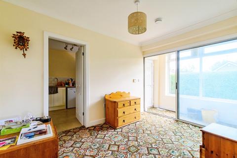 2 bedroom bungalow for sale, Parkstone Avenue, Manchester M45