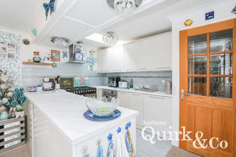 3 bedroom semi-detached bungalow for sale, Chalk End, Basildon, SS13