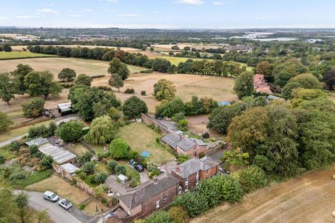 5 bedroom detached house for sale, Hobb Lane, Daresbury, WA4
