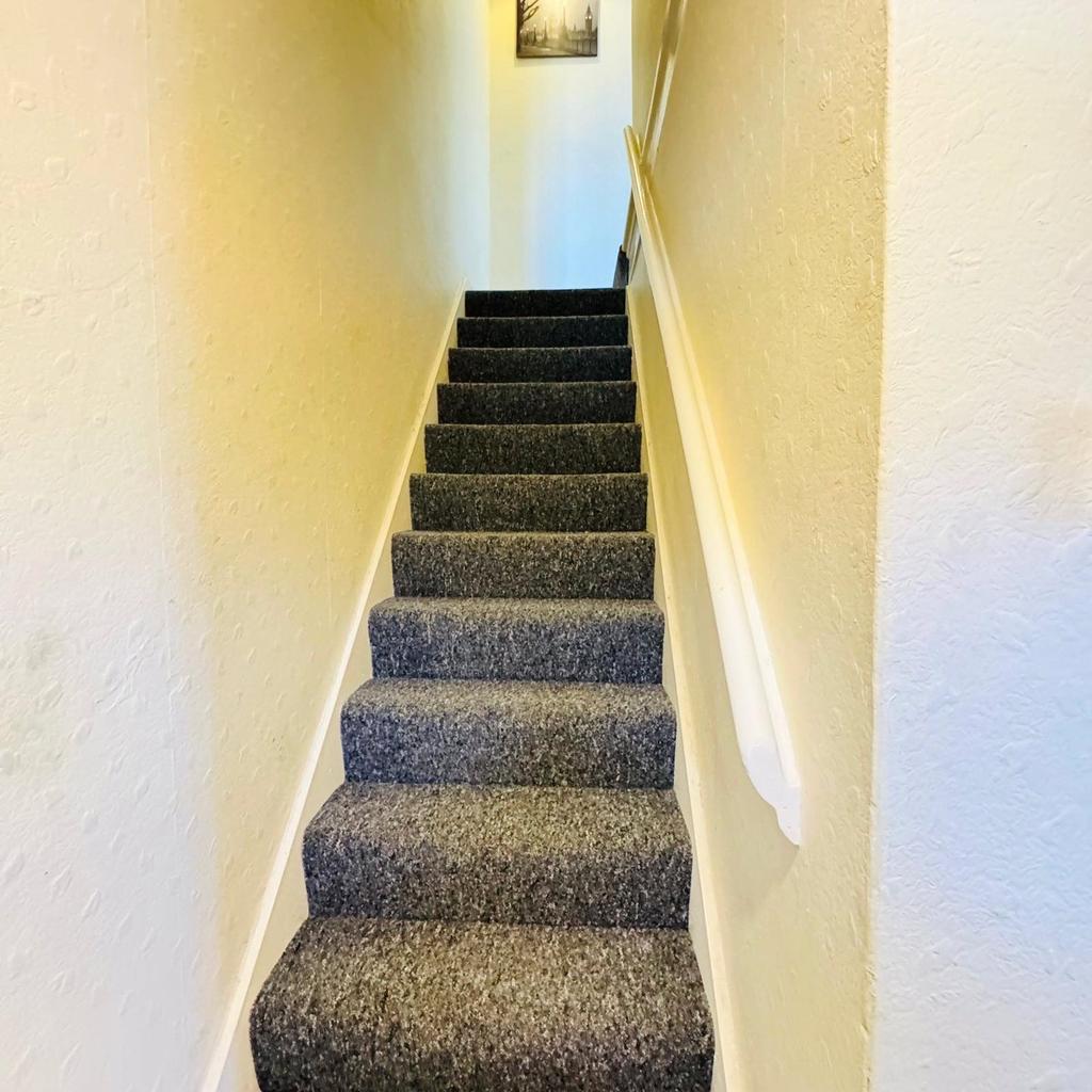 House in Uxbridge - More