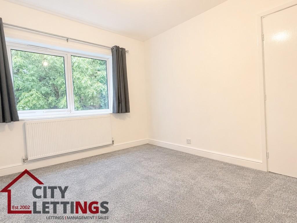 Apartment in Gedling, Nottinghamshire - View 3