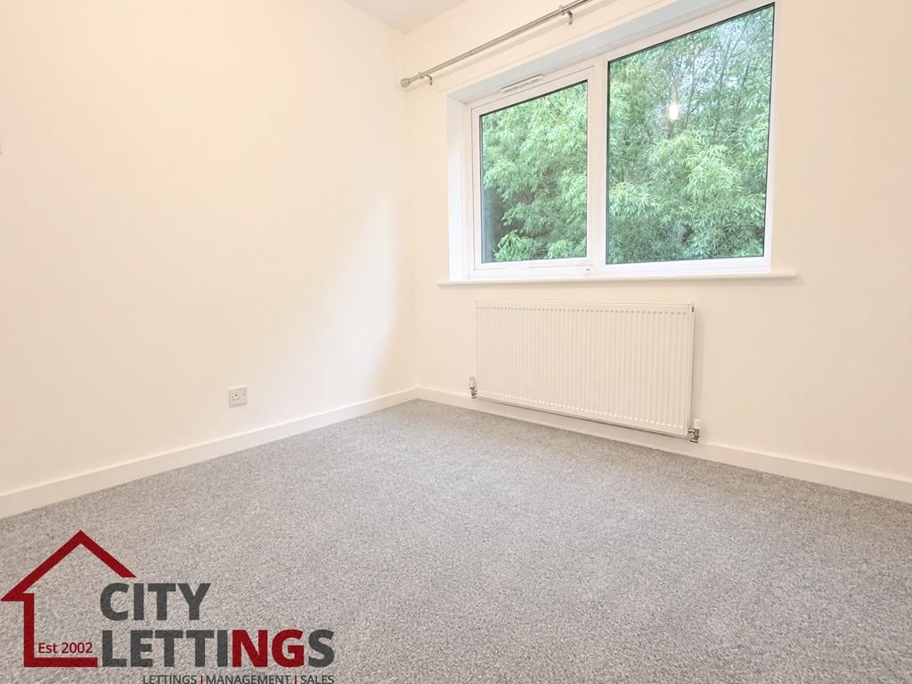 Apartment in Gedling, Nottinghamshire - View 4