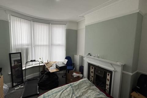 3 bedroom terraced house for sale, Woodchurch Road, Old Swan, Liverpool