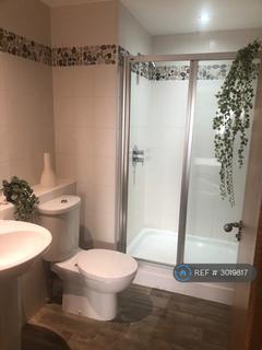2 bedroom flat to rent, Altolusso, Cardiff, CF10