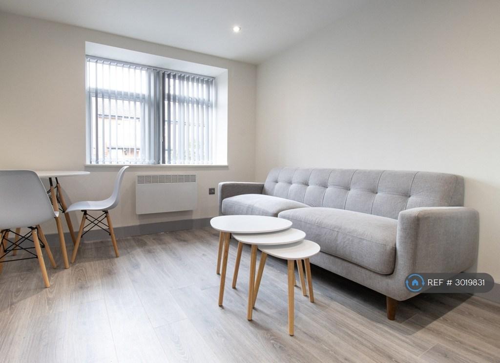Apartment in Stanningley, Pudsey - View 5
