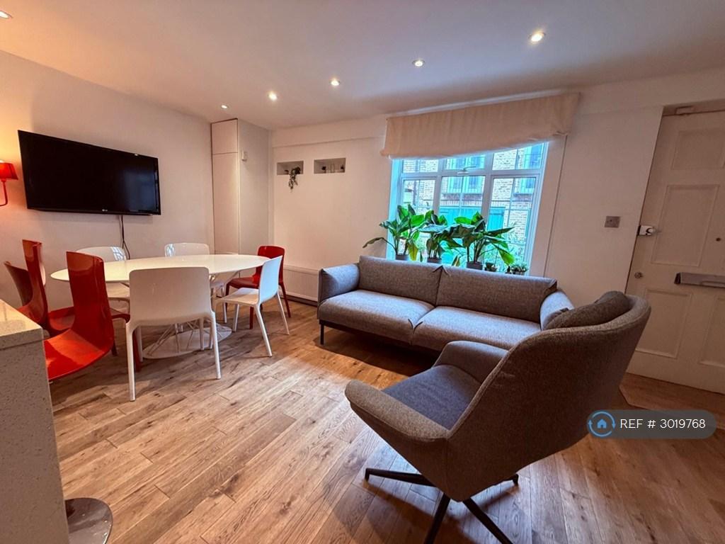 House in London - View 2