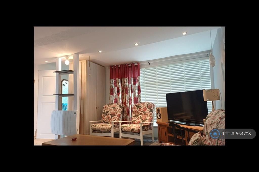 Apartment in Liverpool - View 2