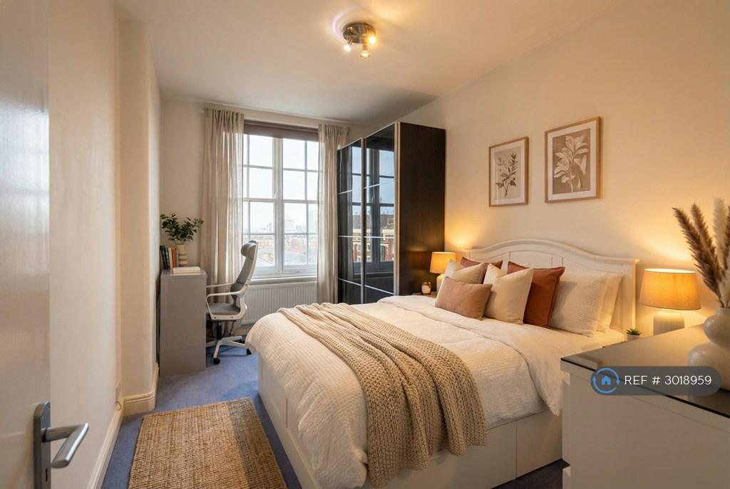 Apartment in London - View 2