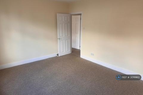 2 bedroom flat to rent, Rushey Green, London, SE6