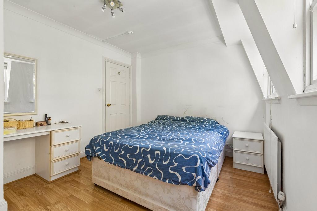 Apartment in London - More