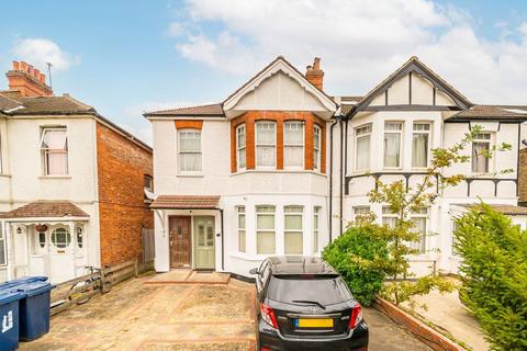 Lynton Road, London W3
