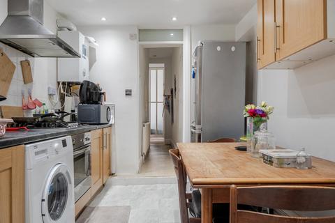 1 bedroom flat for sale, Longley Road, Tooting, London, SW17