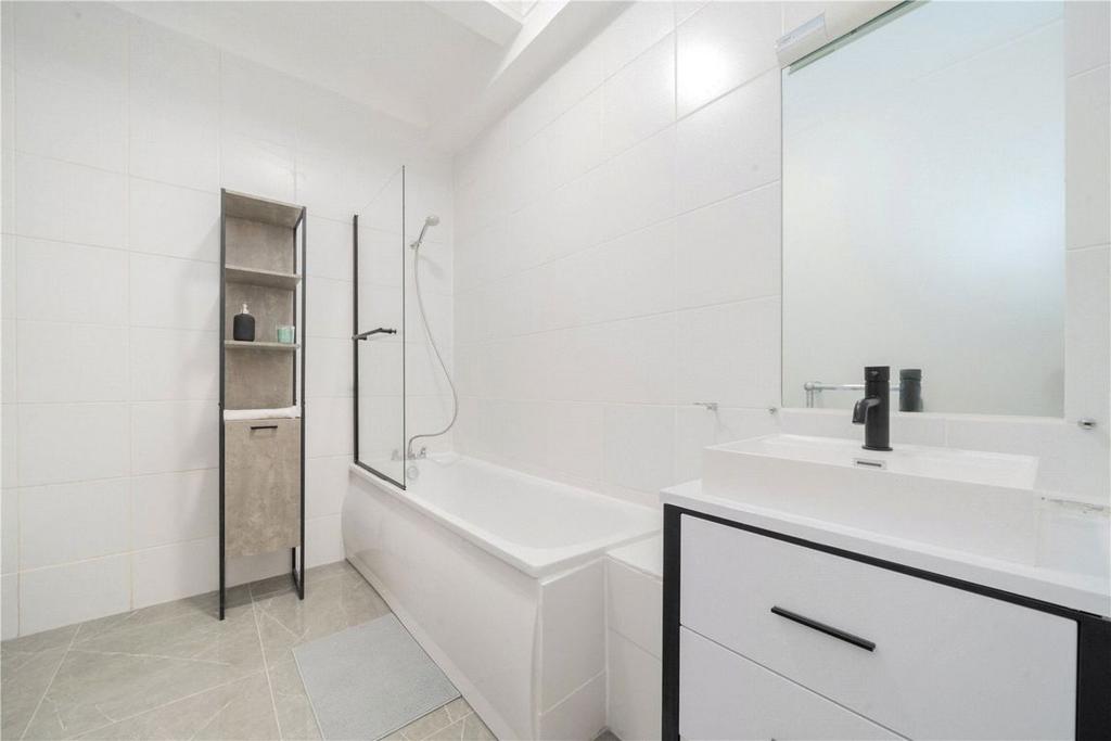 Apartment in London - View 4
