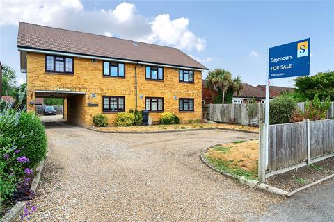 1 bedroom flat for sale, Saxon Court, Stanwell Moor TW19