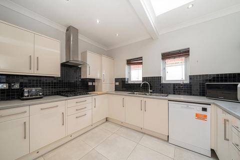 undefined, Spring Grove Road, Hounslow TW3