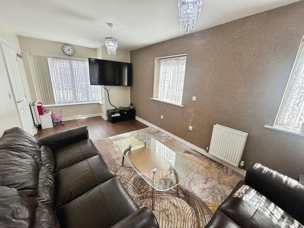 House in Birmingham, West Midlands - View 2