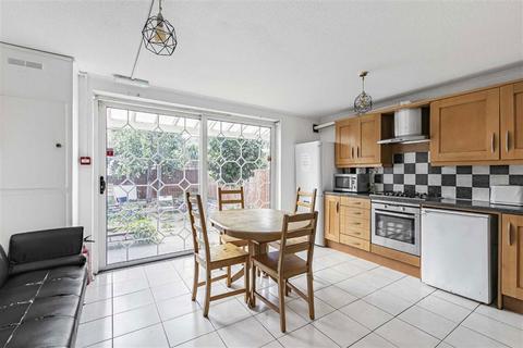 5 bedroom flat for sale, Bancroft Road, London E1