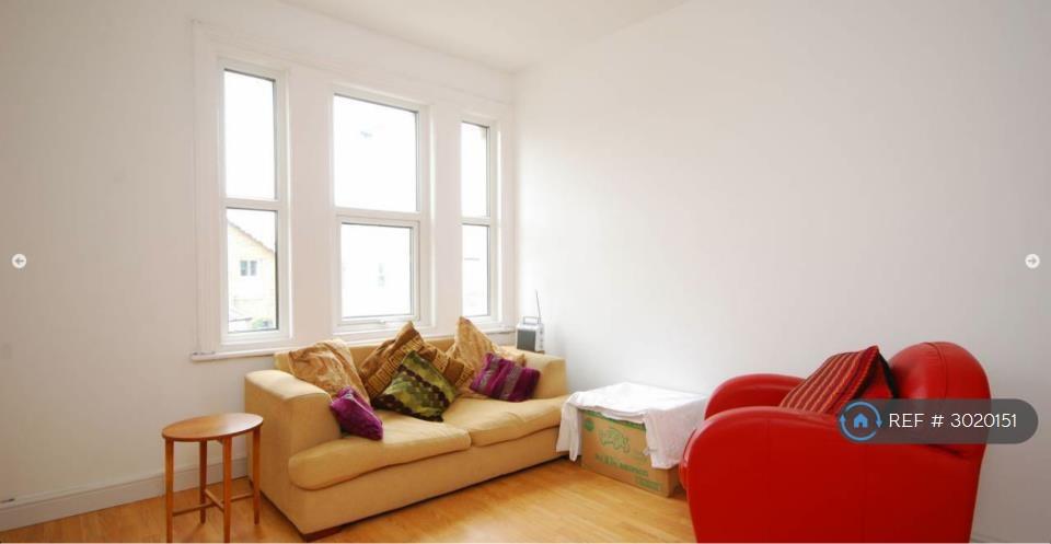 Apartment in London, Royal Borough of Kingston upon Thames - View 2