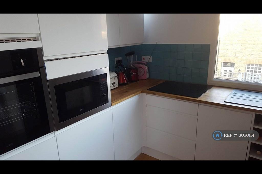 Apartment in London, Royal Borough of Kingston upon Thames - View 4