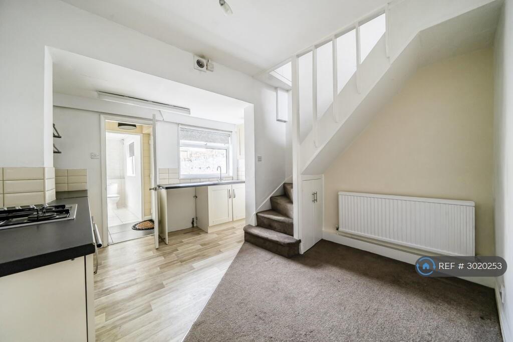 House in York - View 5